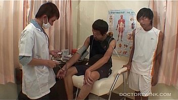 Medical Fetish Bareback Asian Threesome